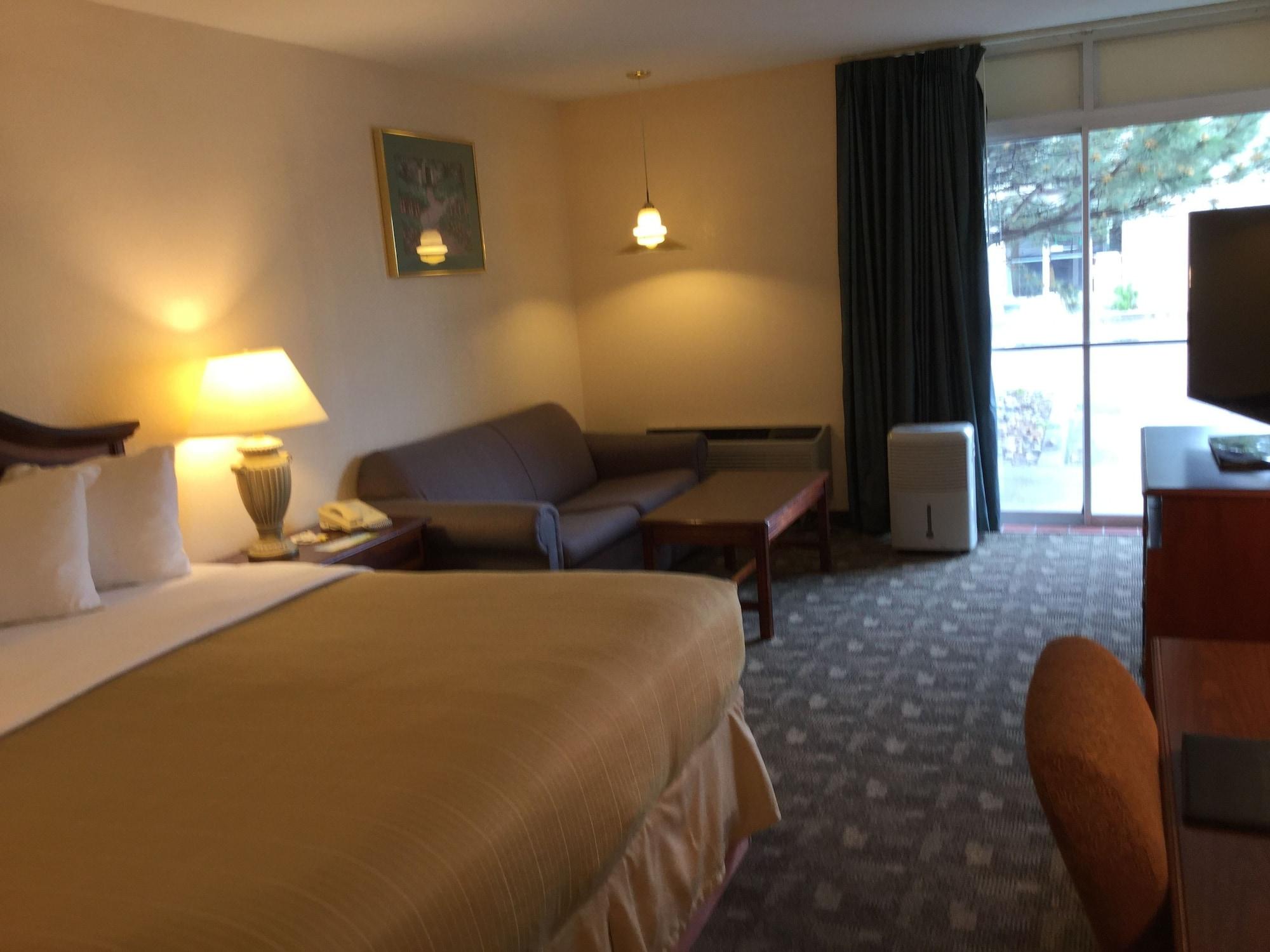Days Inn By Wyndham Grand Island I-80 Doniphan Extérieur photo